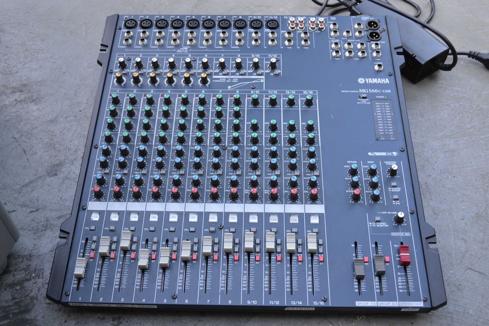 Mixer Yamaha MG 166 C USB