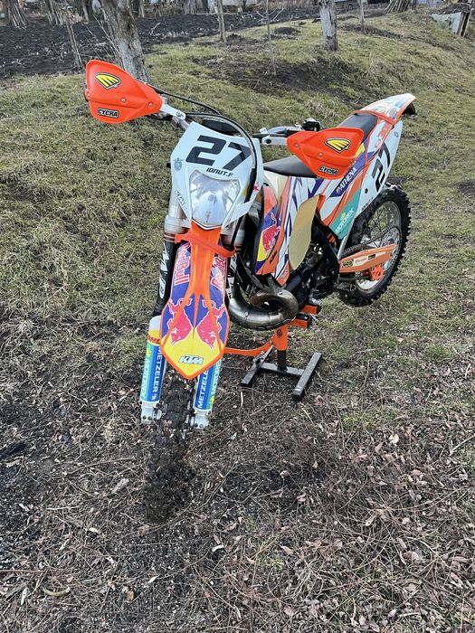 KTM 300 exc ( enduro )