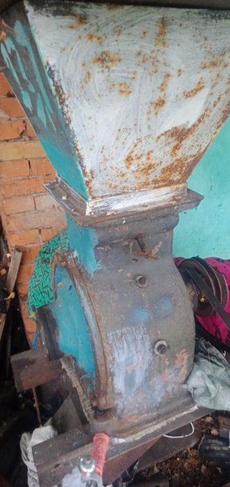 Продам промышленную дробилку