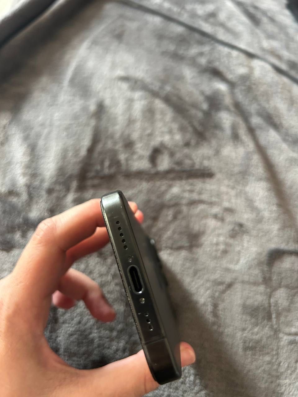 Iphone 15 pro black