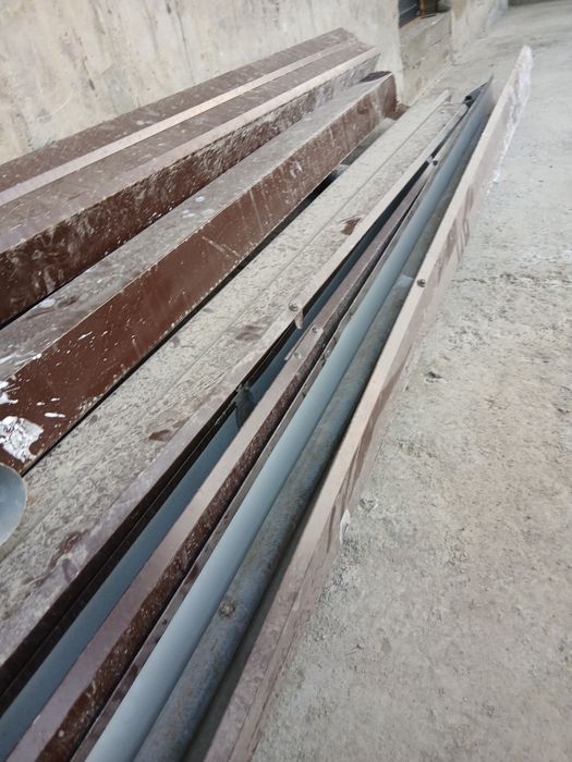 Тунука нова сотилади,янги ишлатилмаган,  0.5 калинлиги,ранга тукжигар