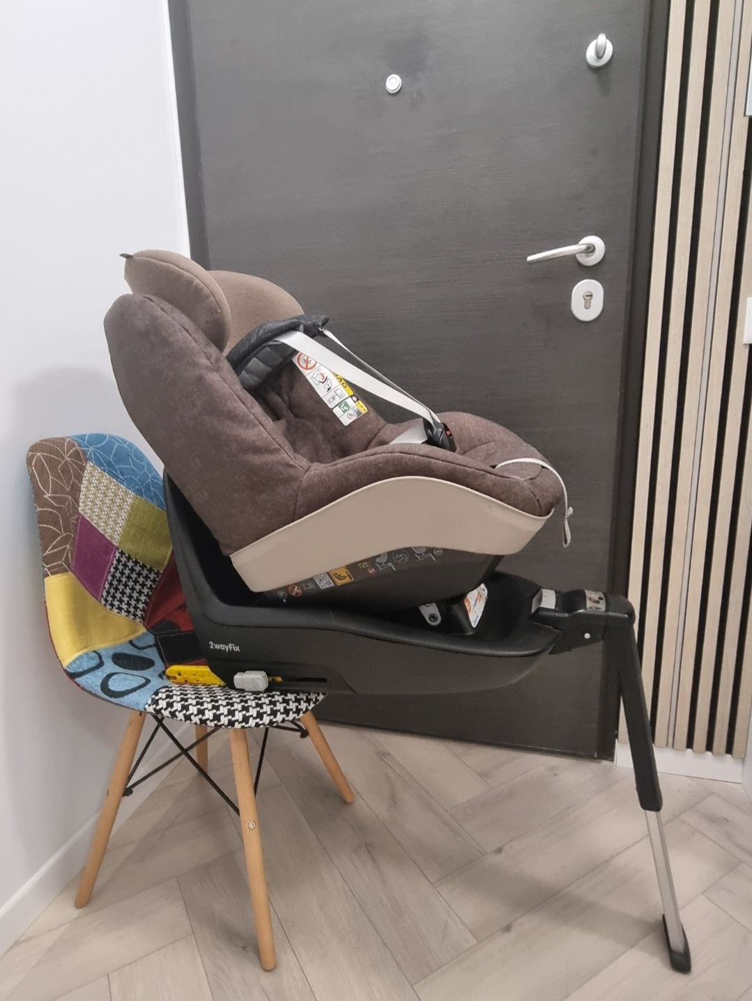 Scaun auto Pearl (Maxi Cosi) + Baza ISOFIX Familyfix (Maxi Cosi)