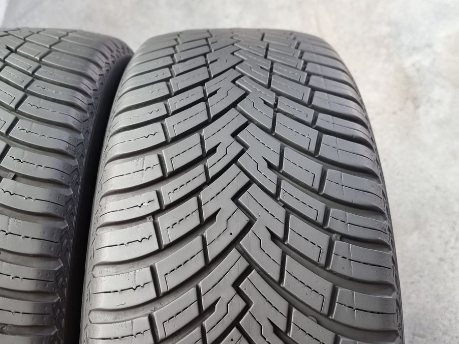 205/55/16 Pirelli 2Броя: 150лв 7мм