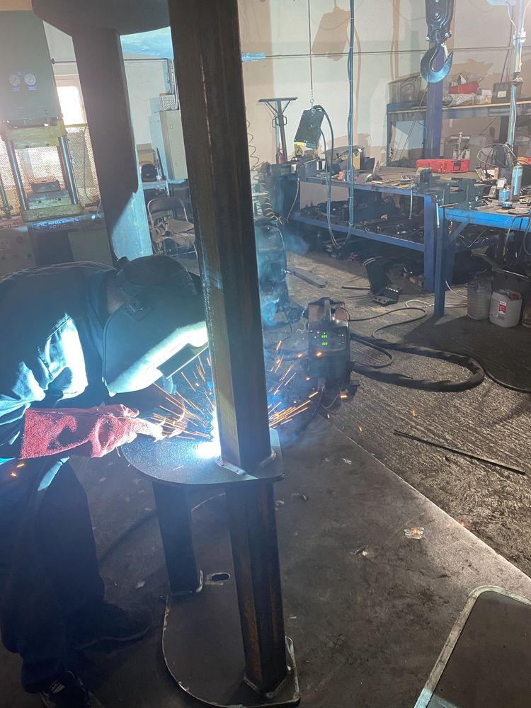 Confectii piese metalice pentru utilaje agricole/constructie