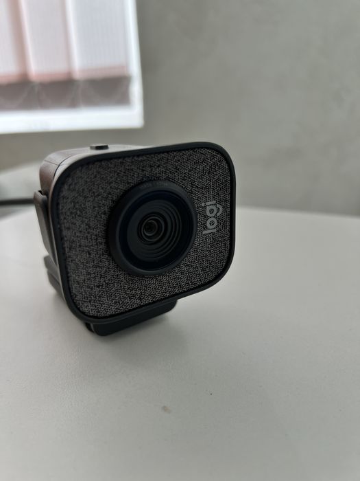 Веб-камера Logitech StreamCam новая