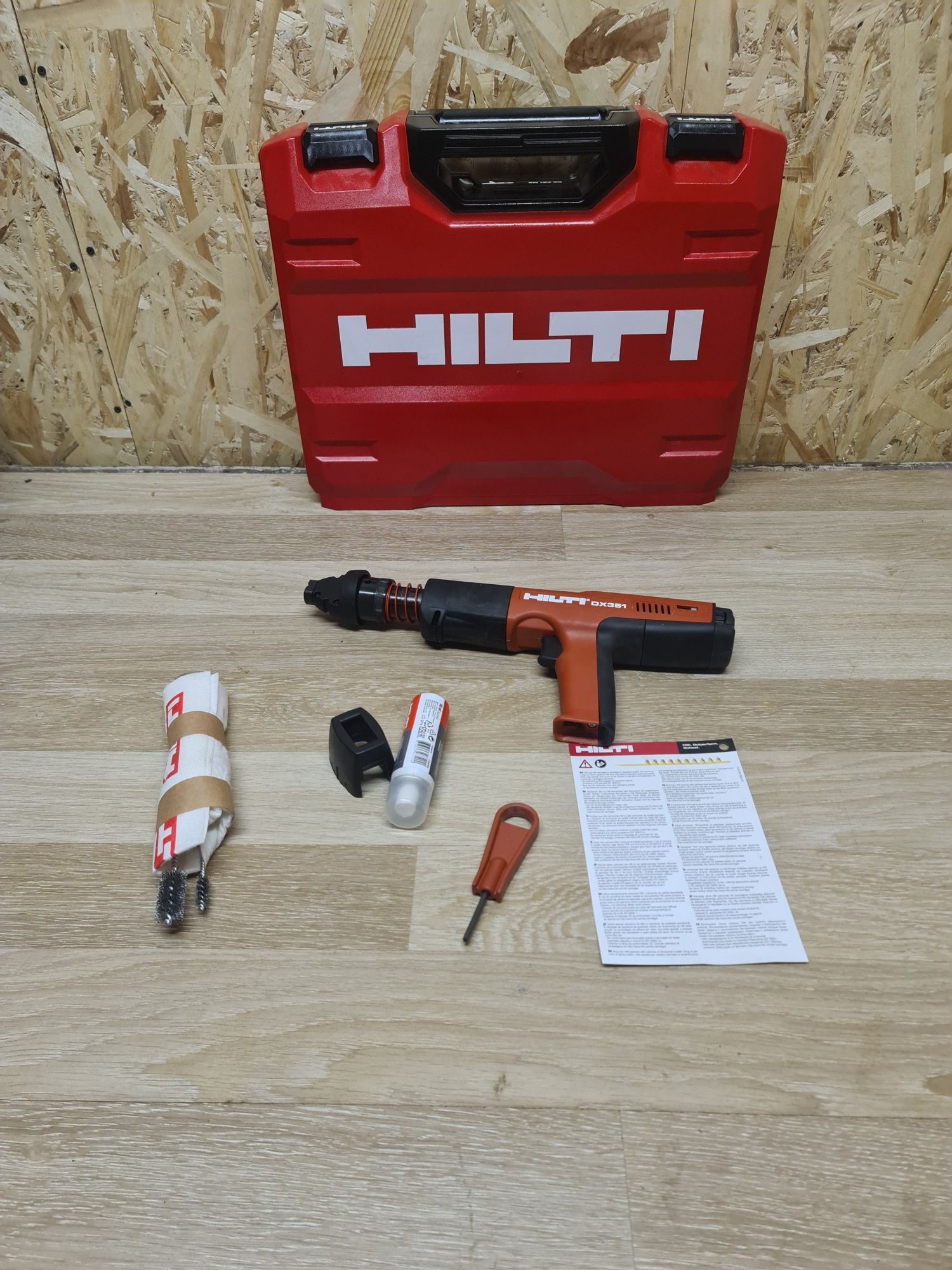 Pistol cuie hilti dx 351