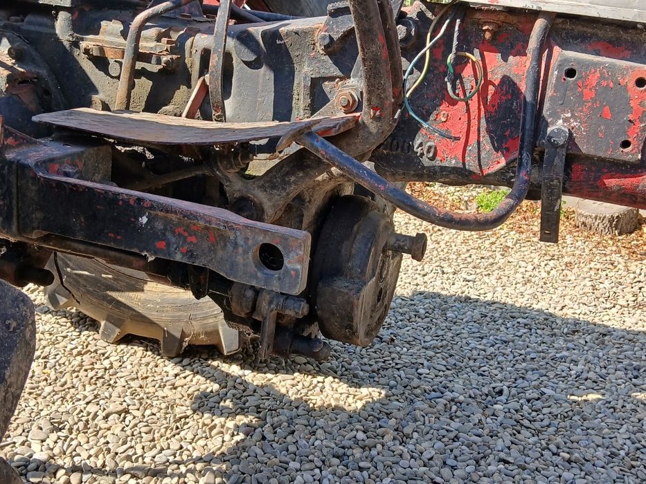 Tractoras de vânzare