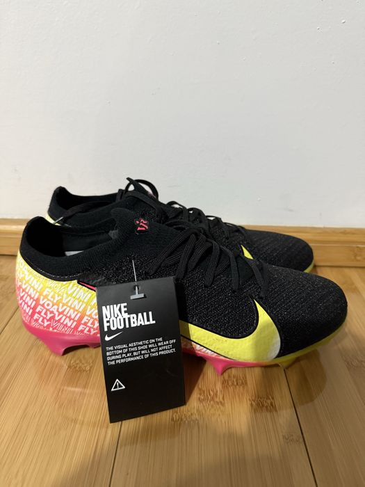 Ghete Fotbal Nike Mercurial Vini Fly