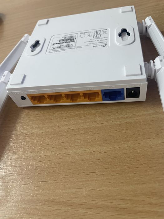 Двухдиапазонный WI-FI роутер (модем)