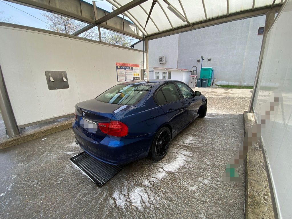 BMW e90 facelift