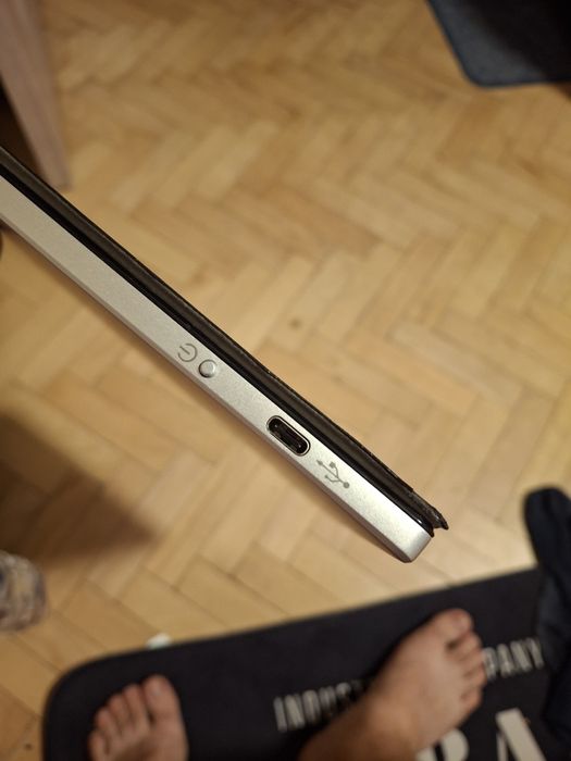 Monitor portabil AOC