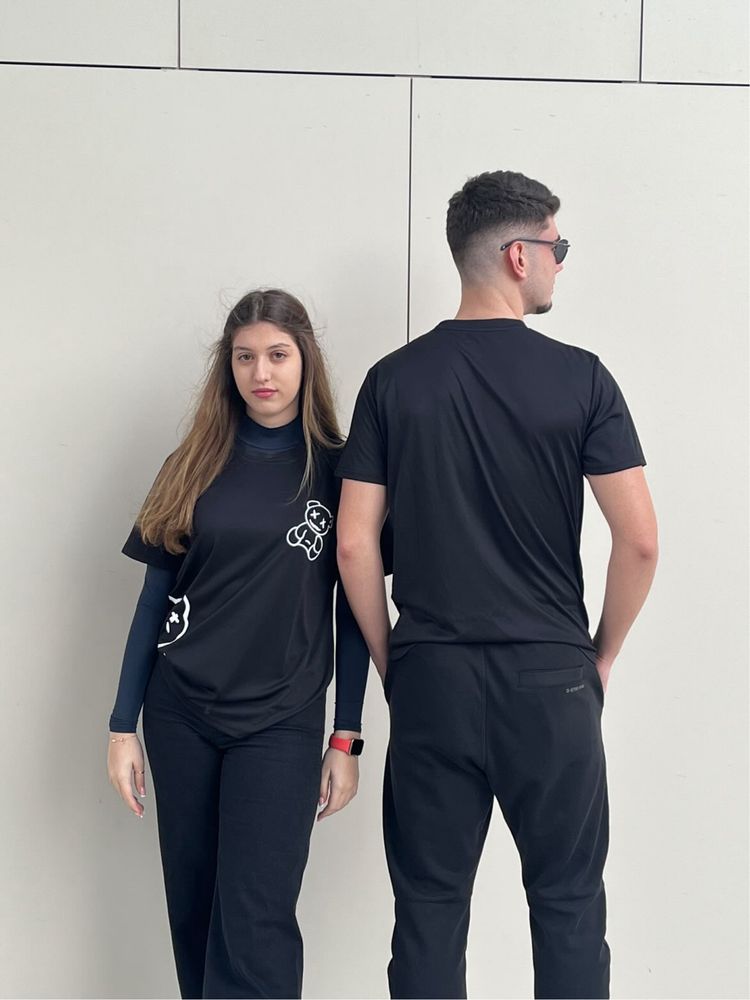 Дрехи/ clothes/ къс-ръкав тениски/black short-sleeve T-shirts/фланелки
