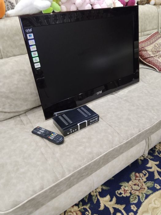 Продаётся телевизор Artel диагональ 32 вместе с тюнером