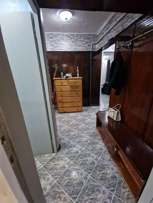 Дава се под наем Тристаен апартамент в София, Бъкстон - 80 кв.м за 716 € - Снимка #9