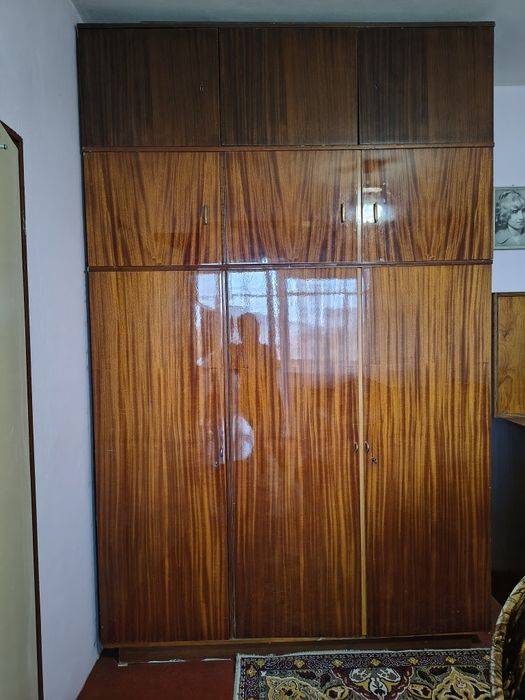 Подарявам мебели