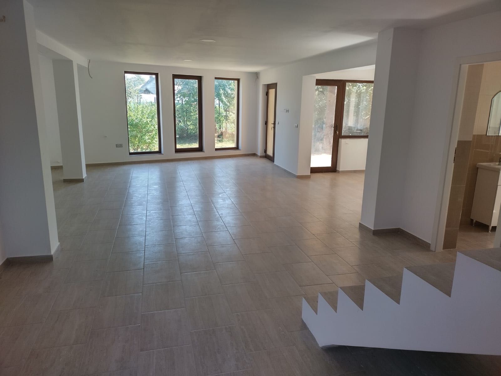 Vila in zona Serbanesti de vanzare 210mp locuibili