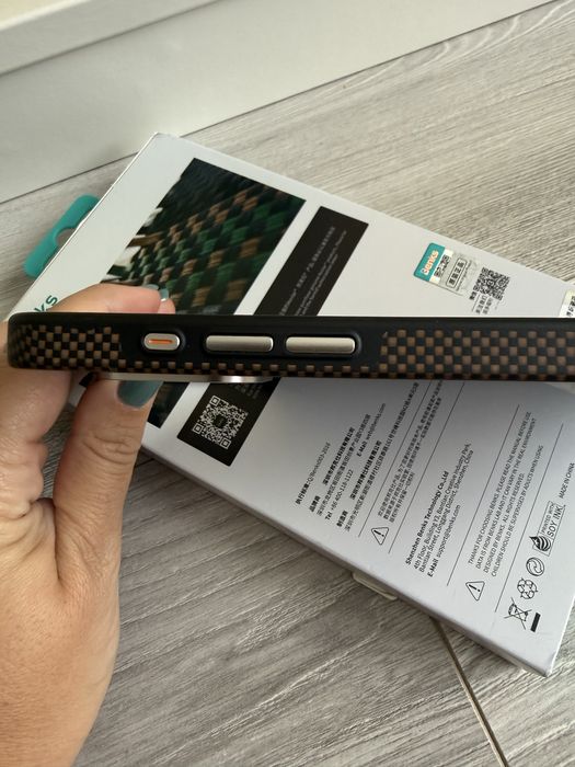 Husa iphone 16 pro Max Benks