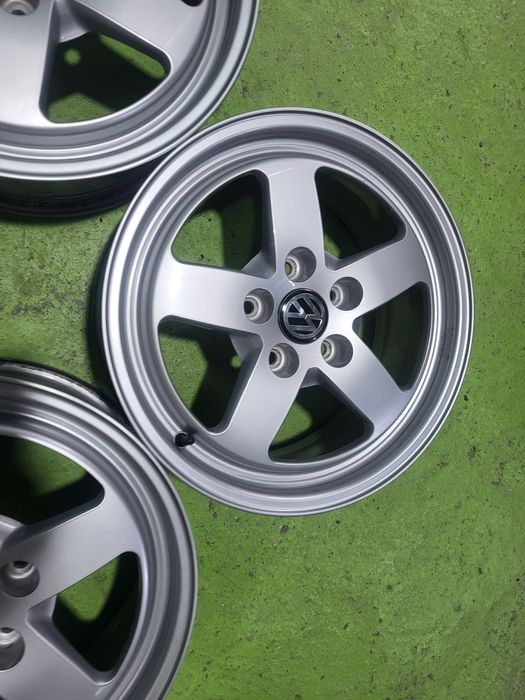16 5x112 Vw Passat Touran Caddy Golf Skoda Seat 5х112