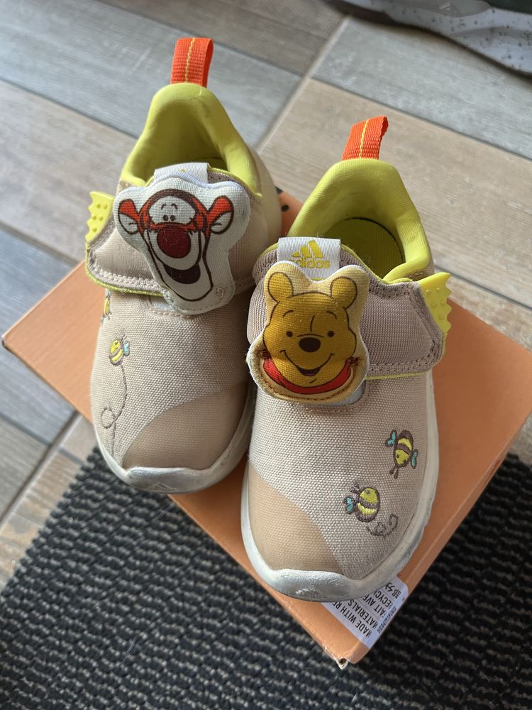 Adidas мечо пух.