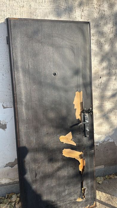 Продам входной дверь