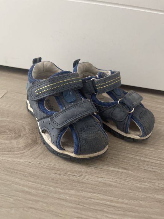 Детские сандали