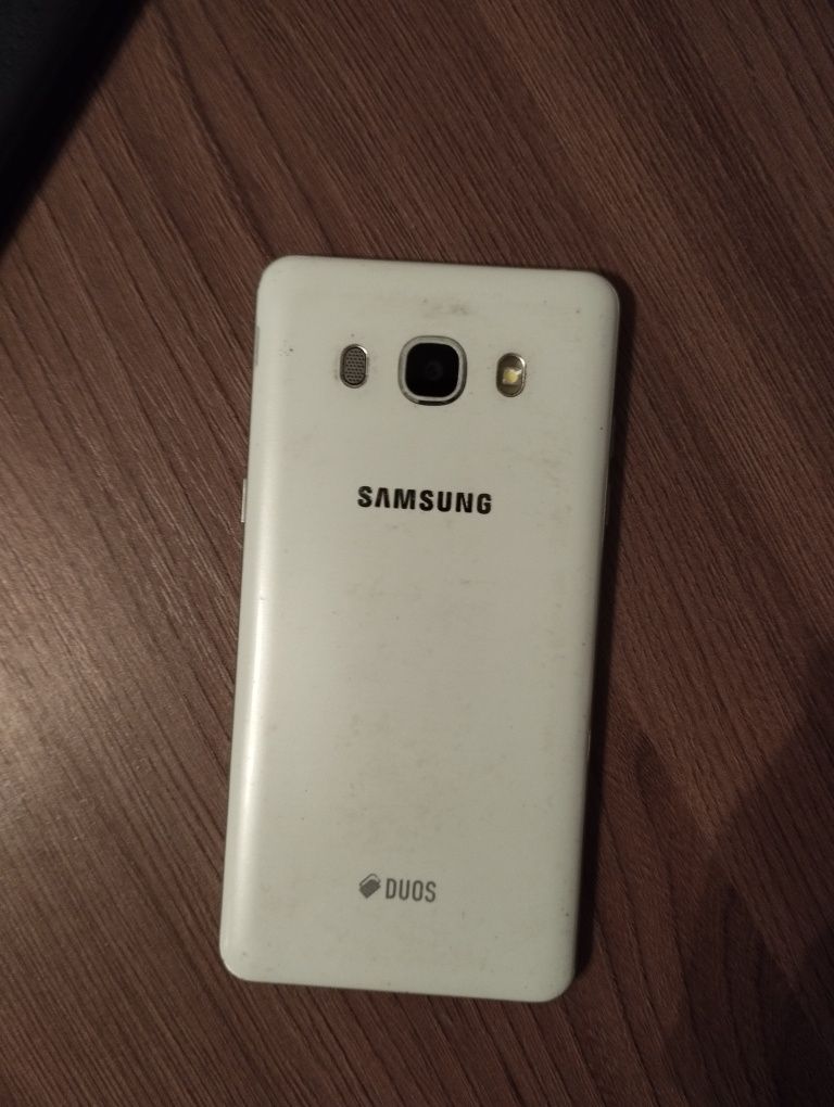 Samsung J5. 2016
