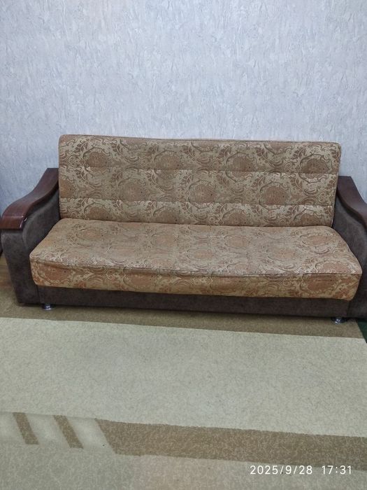 Продается диван и кресло