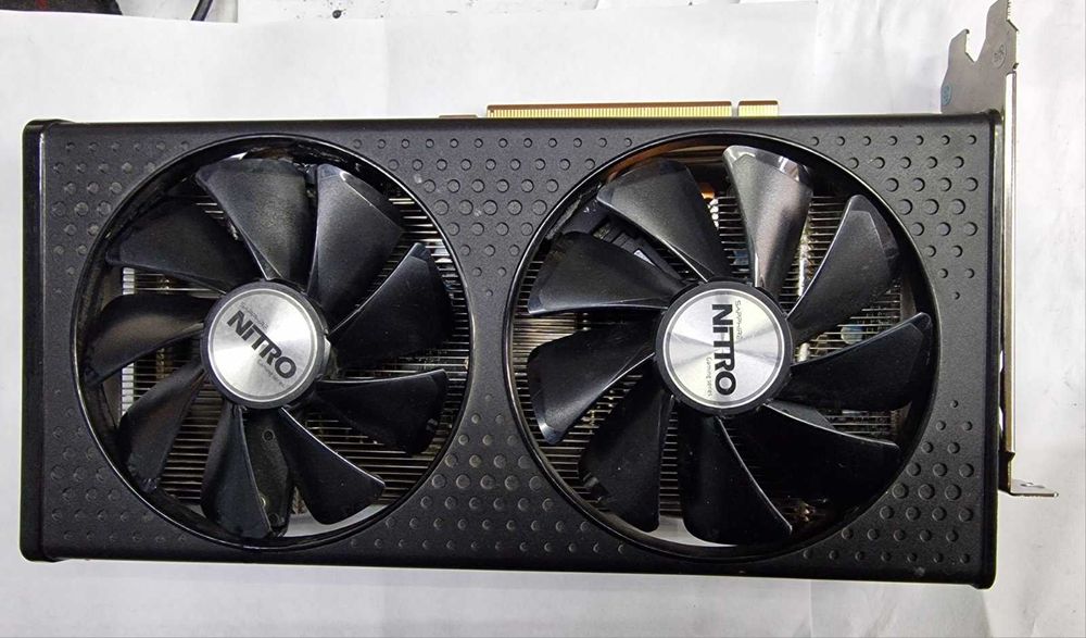 AMD Radeon XFX 6600 8GB DDR6 Гаранция 3 месеца