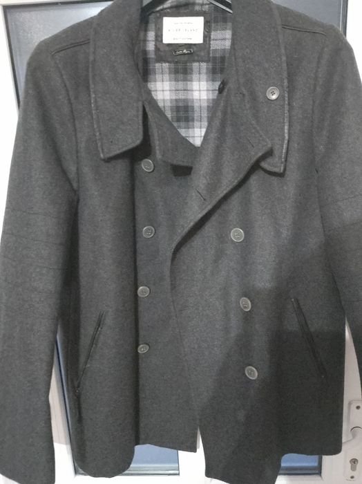 Palton  bărbatesc foarte elegant