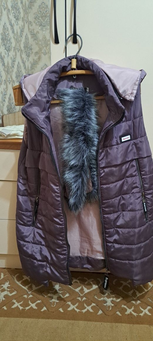 Продам женскую безрукавку