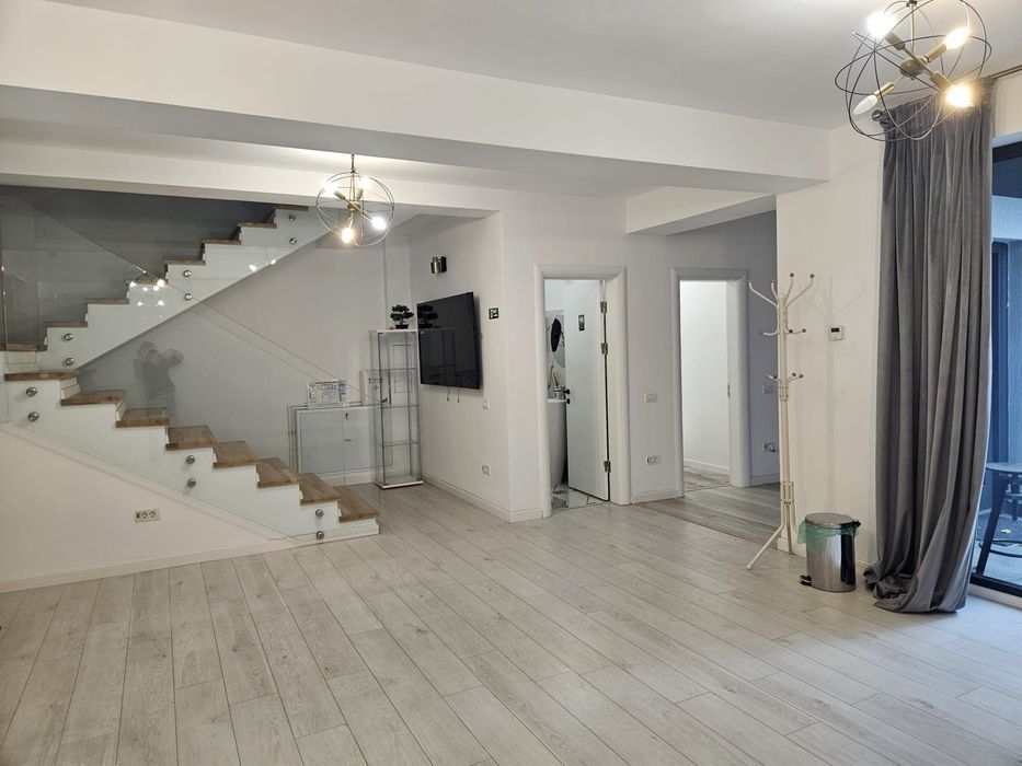 Inchiriez casa construita in 2024 + curte