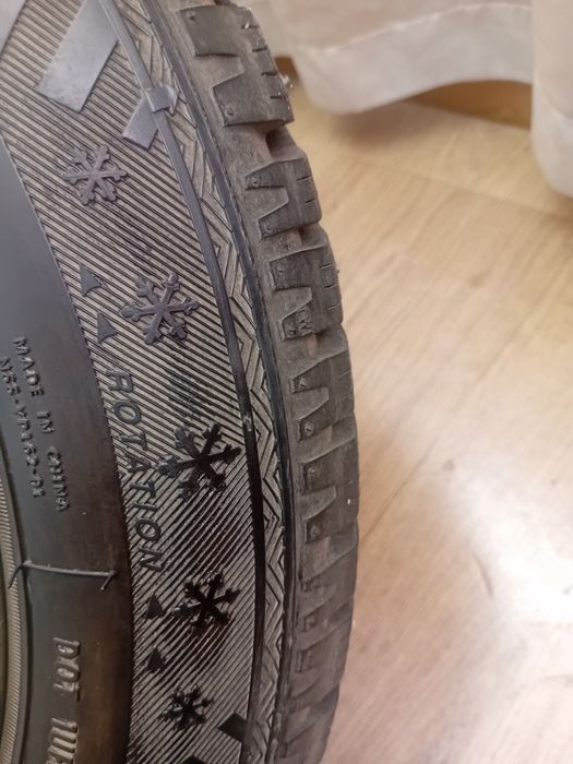 Шины  зимние,шированные