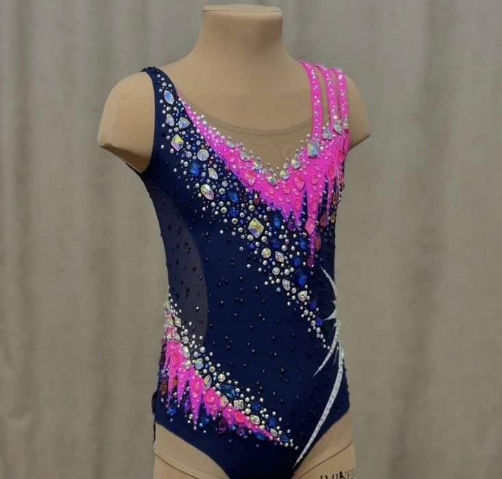 Продам купальник для художественной гимнастики