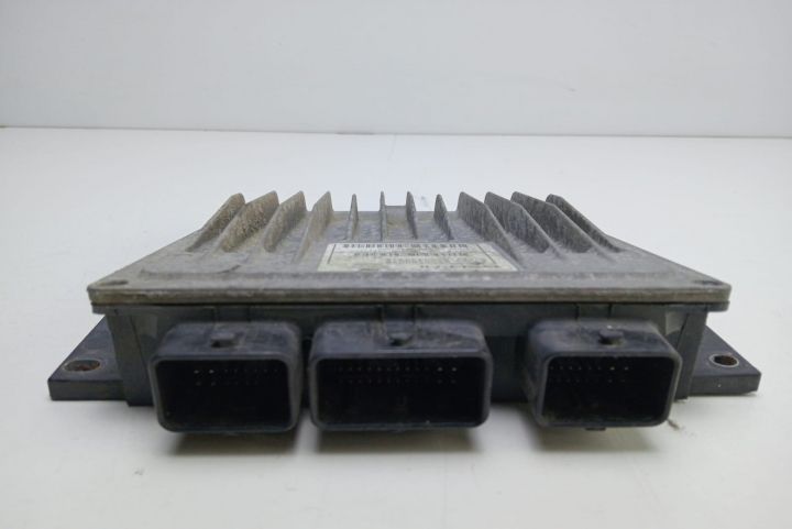 Calculator Motor Delphi ECU   8200399038 / 8200430215 Renault Megane
