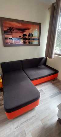 Малък ъглов диван