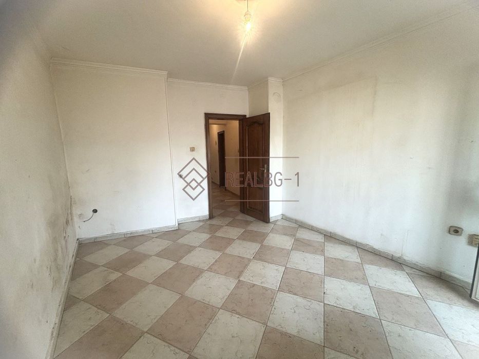 Продава се Двустаен апартамент в Варна, Операта - 76 кв.м за 2040 €/кв.м - Снимка #6