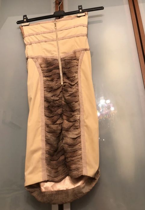 Ест.коприна Elisabetta Franchi коктейлна рокля