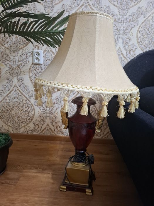 Продам напольный ночник абажур