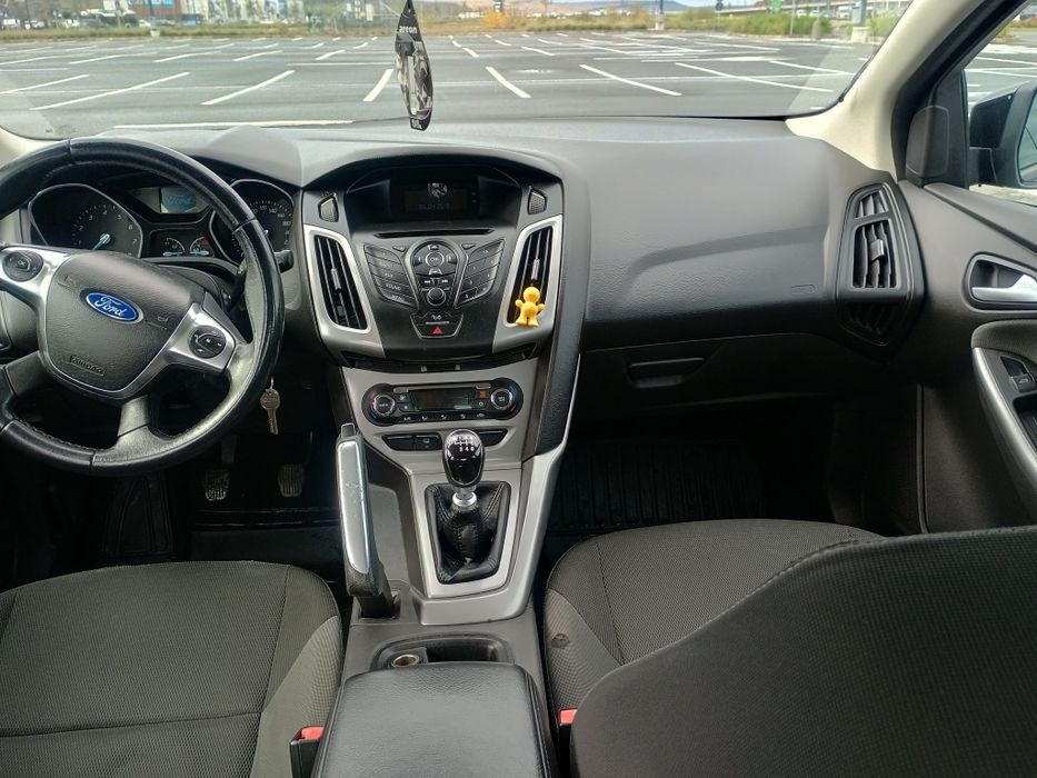 Vând Ford focus 3