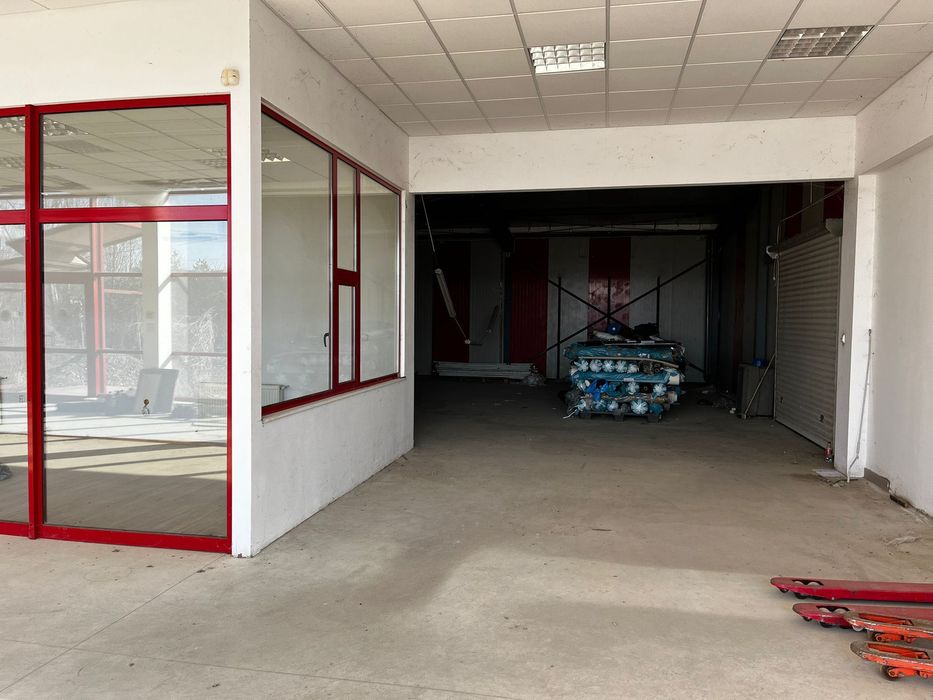 Teren + Hală de Vânzare