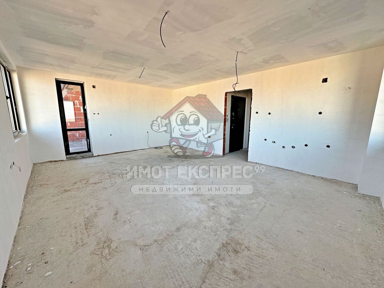 Продава се Двустаен апартамент в Асеновград - 87 кв.м за 821 €/кв.м - Снимка #3