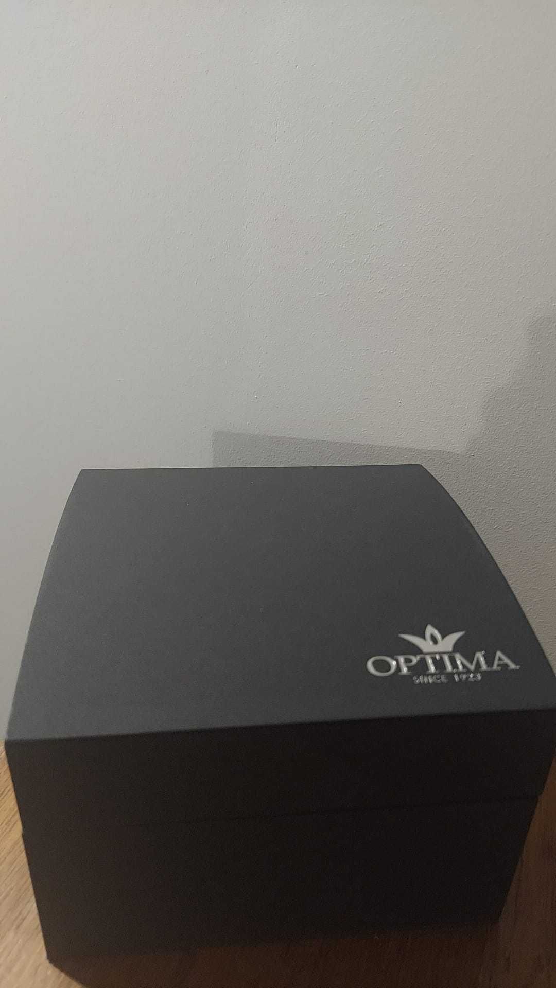 Optima Swiss made quartz watch