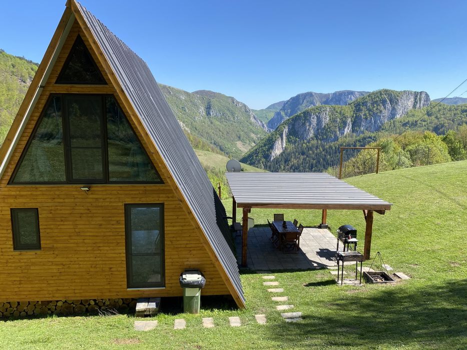 Cabana  A-frame Eagle Valley  de inchiriat ( Instagram )