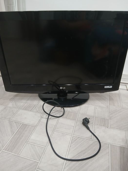 Продам телевизор