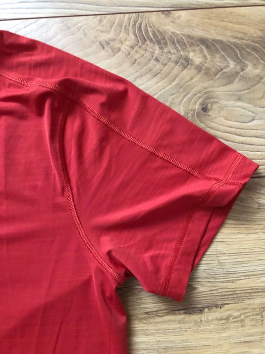 REEBOK-tricou in stare impecabila pentru barbati