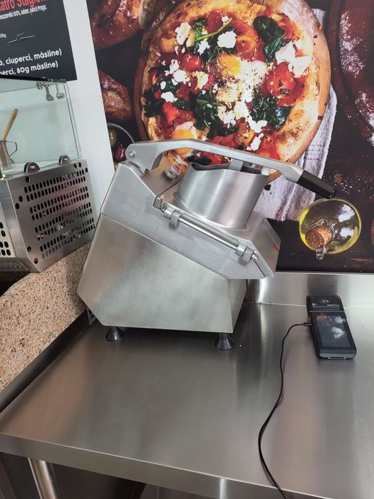 Cuptor pizza si alte utilaje pizzerie!