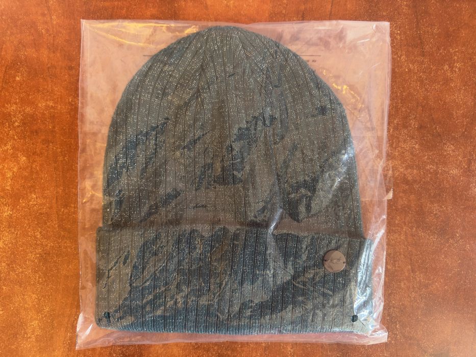 Căciulă damă marca O’NEILL, nouă, model deosebit