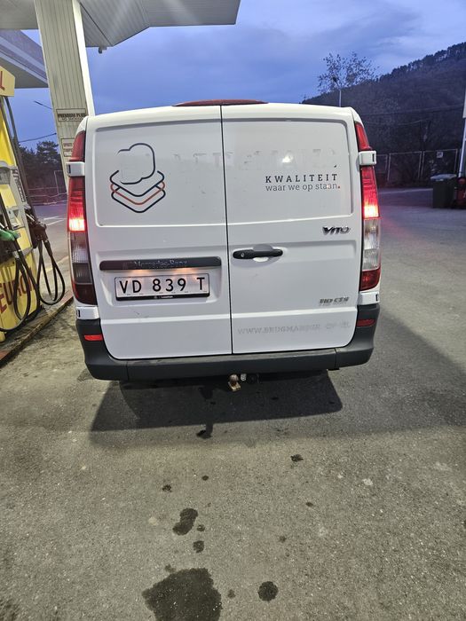 Mercedes Benz Vito modelul lung