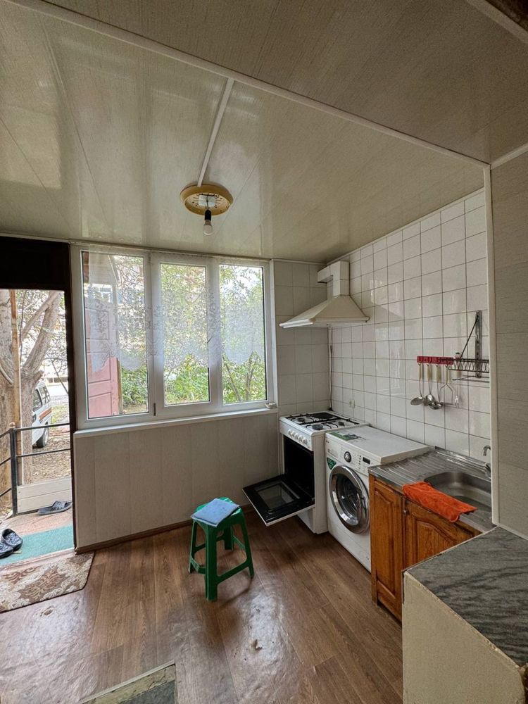 Аренда квартира 3хона 1этаж 200$ сартепо