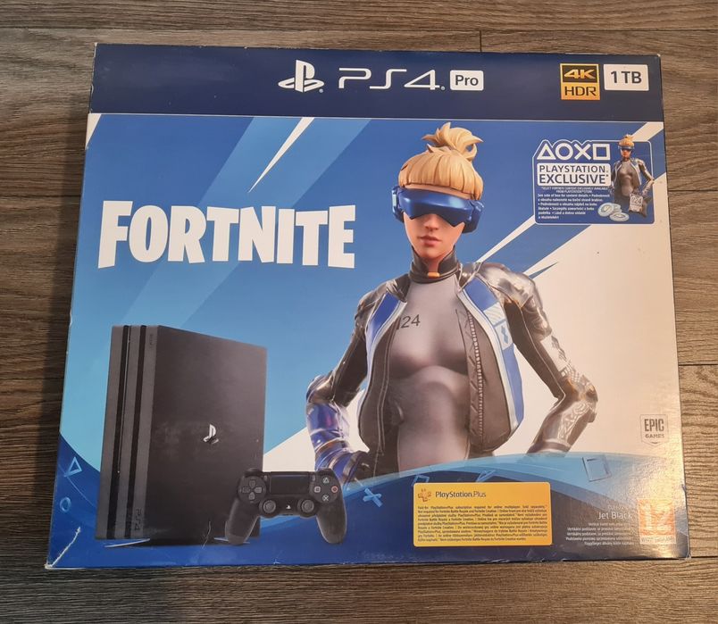 PlayStation 4 Pro 1TB + 2 controllere (Fortnite Edition) - impecabil